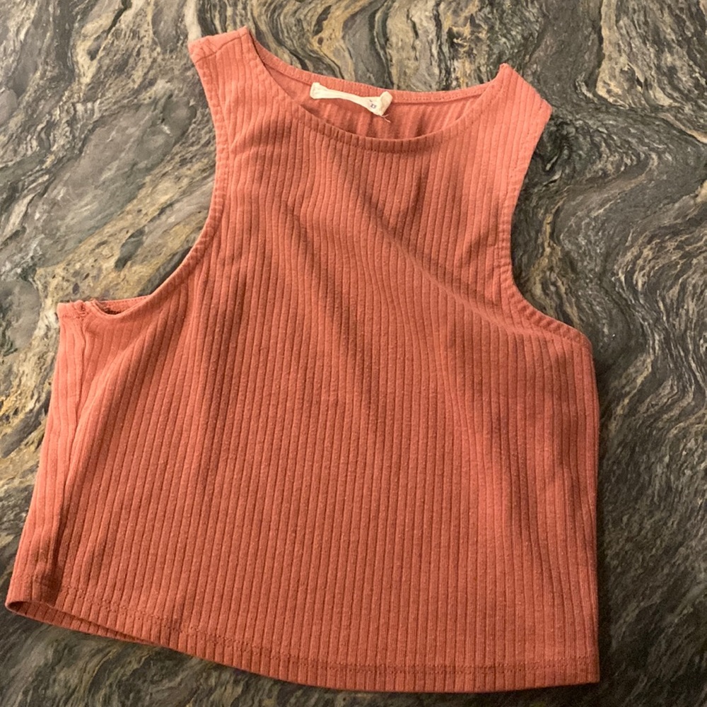 cropped shirt
